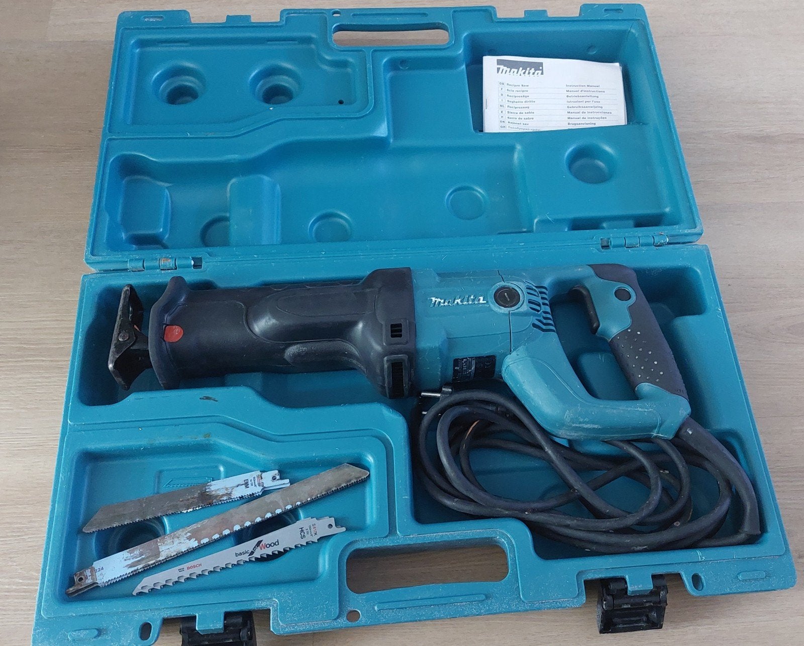 Makita JR3050T Reciprozaag – Complete set met koffer+zaagjes, Ophalen, 70 mm of meer, 600 tot 1200 watt, Makita