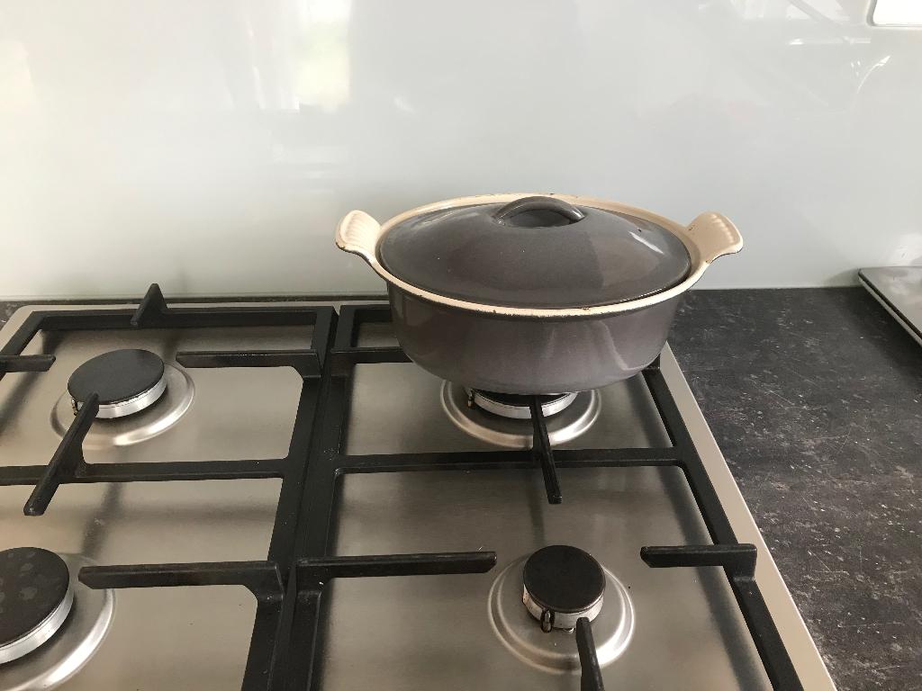 Braadpan, Cousances/Creuset, Huis en Inrichting, Keuken | Potten en Pannen, Ophalen of Verzenden, Gebruikt, Gietijzer, Koekenpan of Braadpan