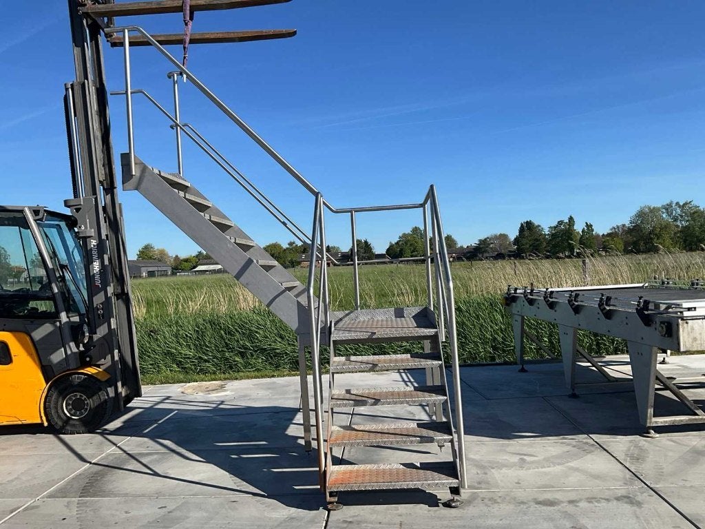 RVS Trap met bordes, Ophalen, Gebruikt, Trap, 2 tot 4 meter