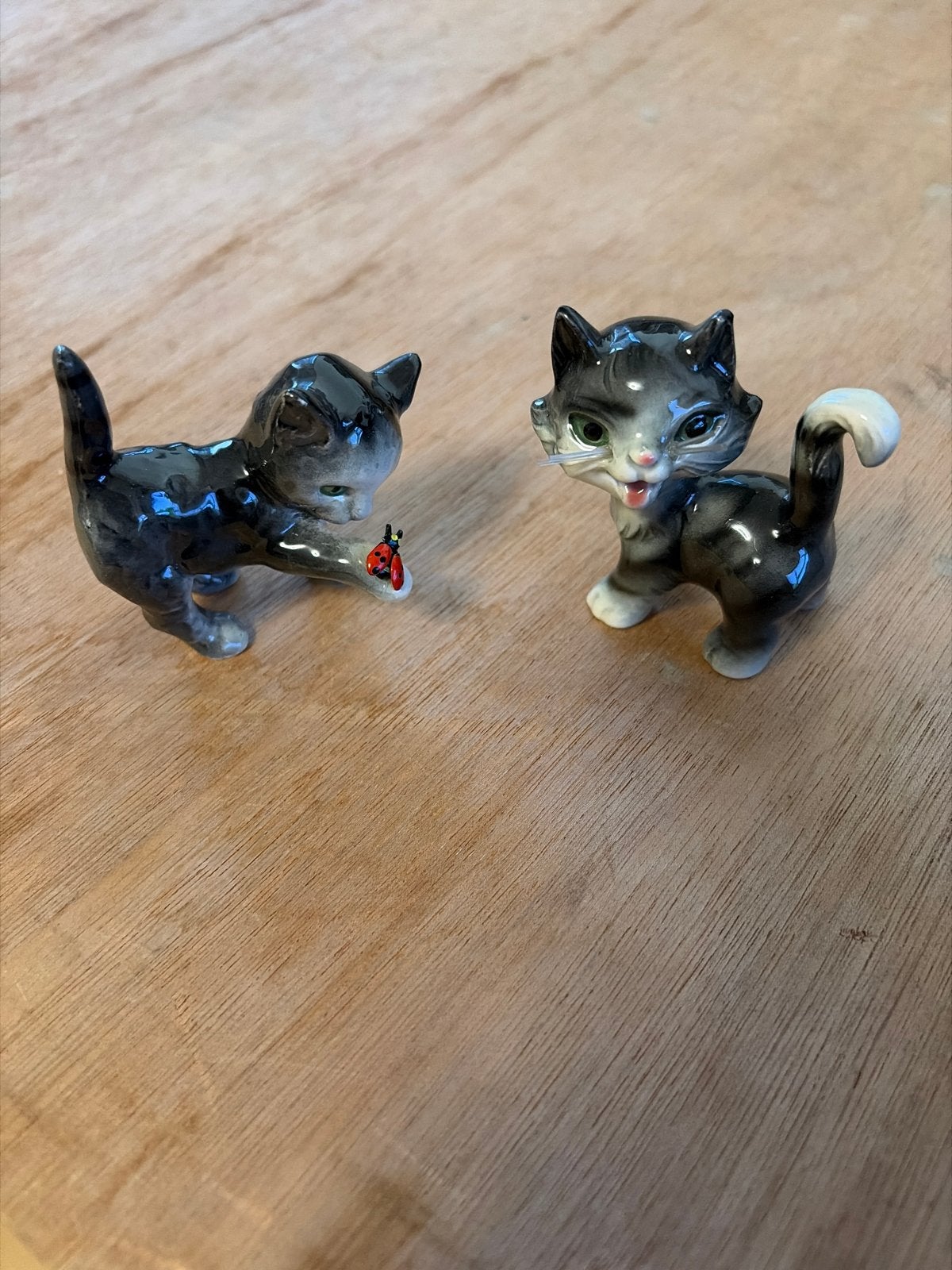 Twee schattige vintage kattenbeeldjes uit West-Duitsland, Ophalen of Verzenden, Zo goed als nieuw