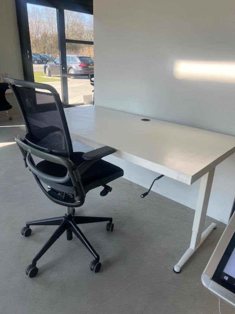 Bureau set, Huis en Inrichting, Bureaus, Ophalen of Verzenden, In hoogte verstelbaar, Zo goed als nieuw