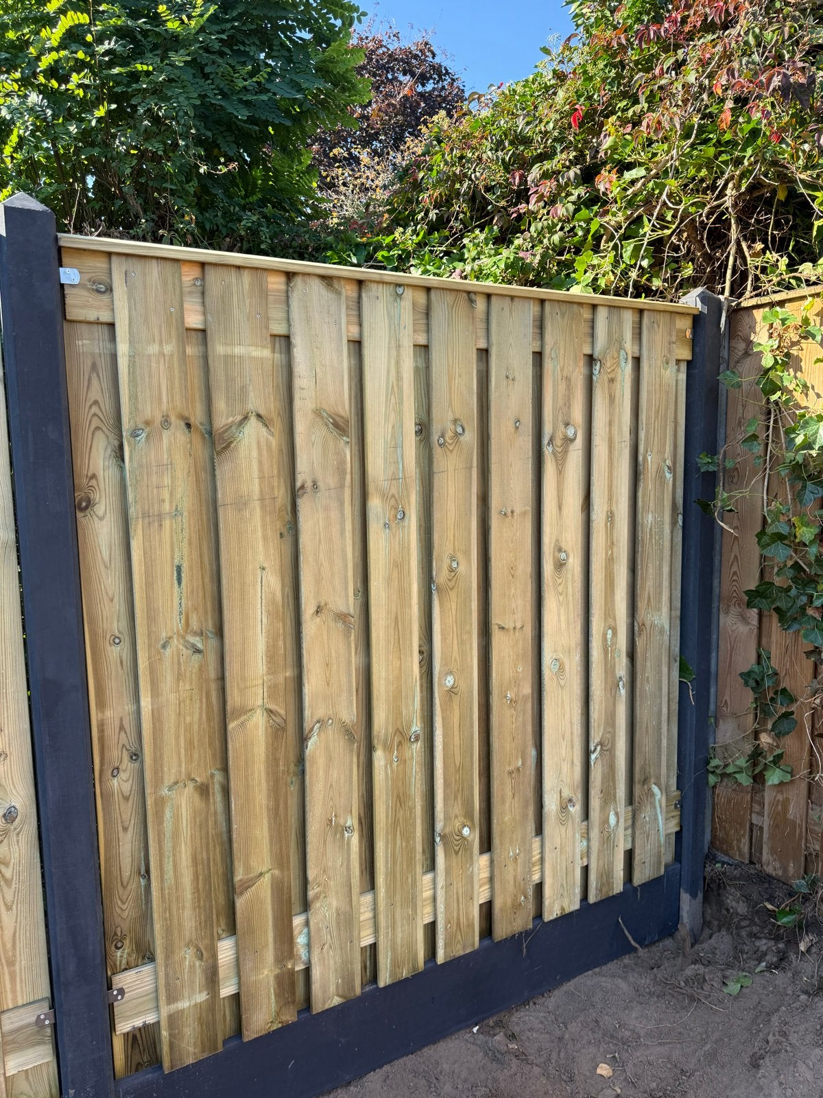 Schutting plaatsen | Van oud naar nieuw | Montage & weghalen, Tuin en Terras, Ophalen, 1 tot 2 meter, 6 meter of meer, Nieuw