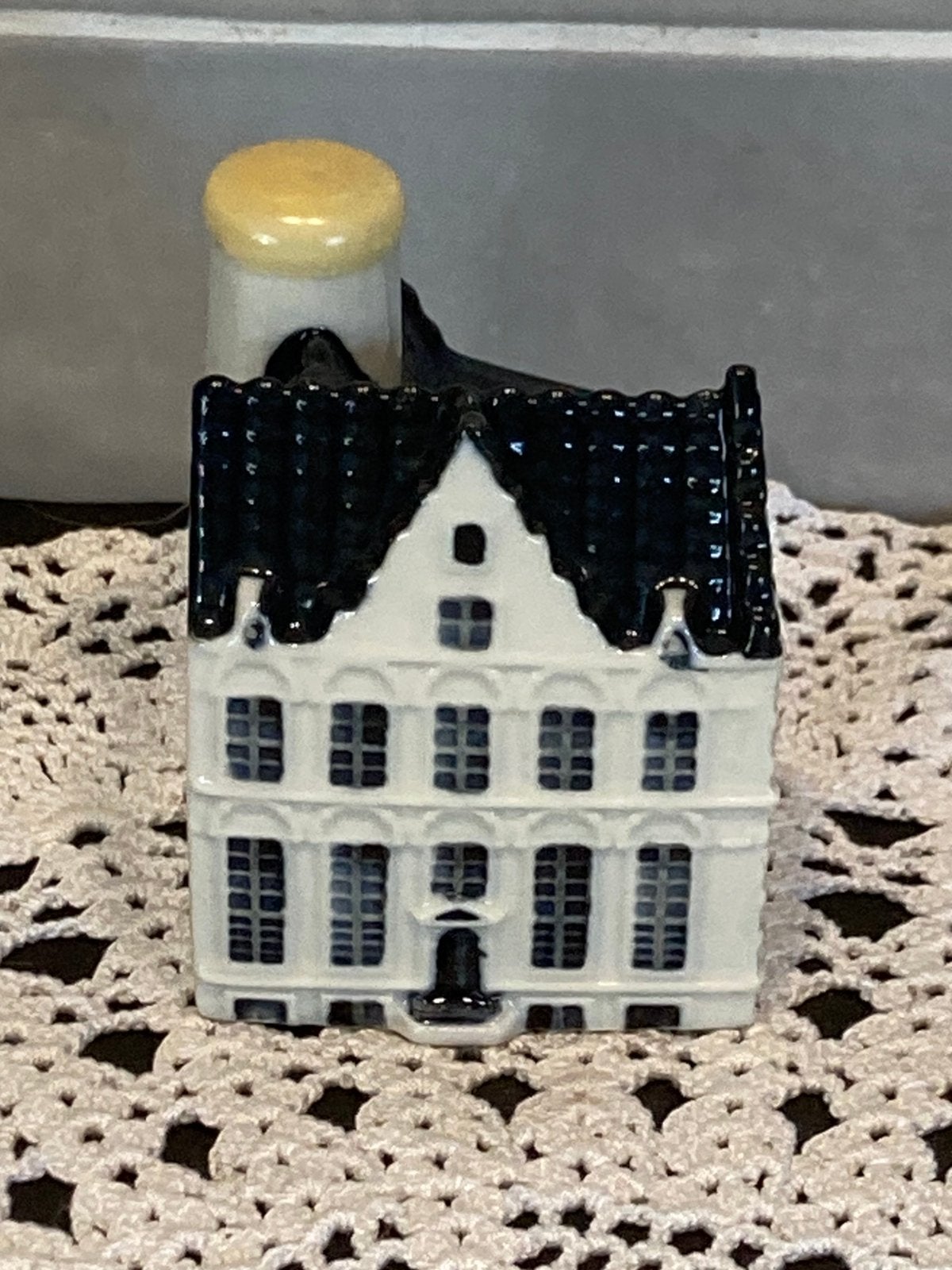 KLM huisje nummer 105 (260526s), Verzamelen, KLM Huisjes, Ophalen of Verzenden, Zo goed als nieuw, 81 t/m 91