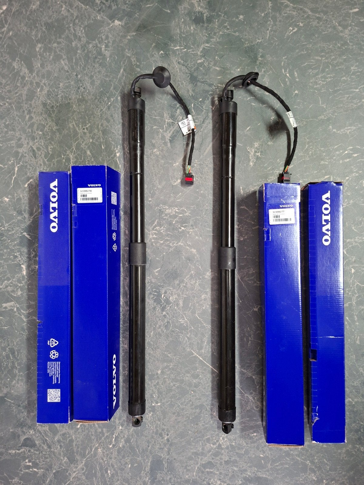 Volvo Elektrische Achterklep Demper Set (gebruikt), Auto-onderdelen, Ophalen, Gebruikt, Volvo
