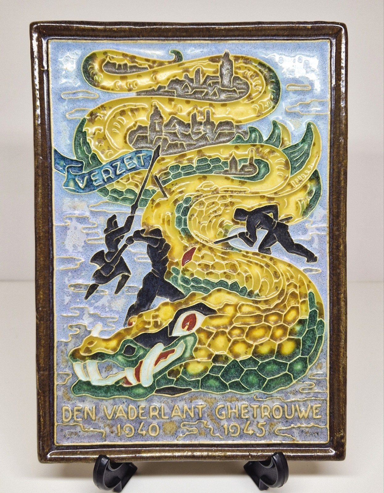 Cloisonné herdenkingstegel Verzet De Porceleyne Fles Delft., Ophalen
