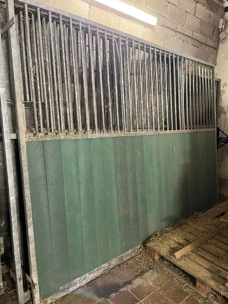 Stal wand - stal - paardenbox (€450,- perstuk), Dieren en Toebehoren