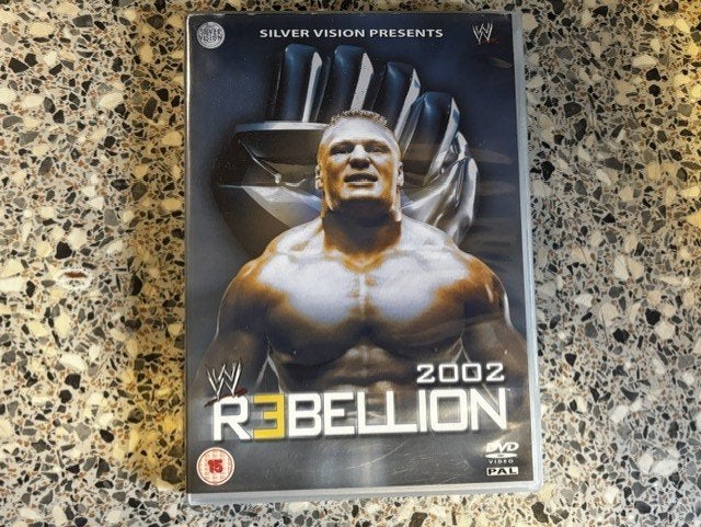 WWF Rebellion 2002, Engels, Overige typen, Ophalen of Verzenden, Zo goed als nieuw