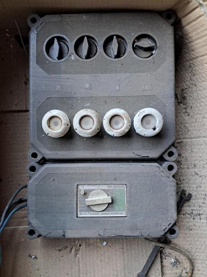 Stoppenkast,  groepenkast vintage 2x, Doe-het-zelf en Verbouw, Ophalen of Verzenden, Gebruikt, Overige typen