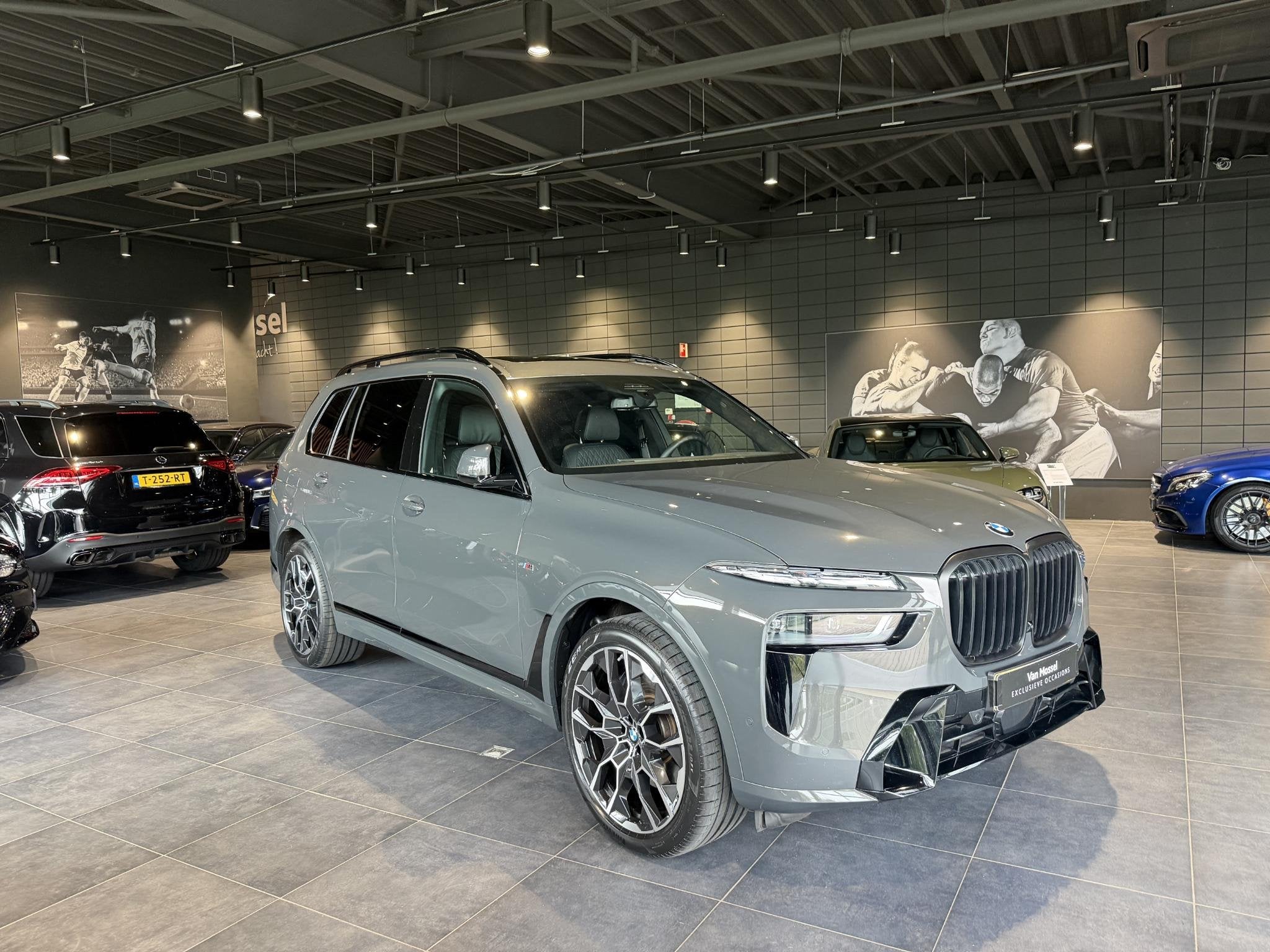 BMW X7 xDrive40i | M-SPORT | 22 INCH | SOFTCLOSE | INTEGRAL, Auto's, 12 maanden, Gebruikt, 7 stoelen, Vierwielaandrijving
