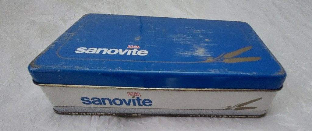 Antiek koekblik SANOVITE, Ophalen of Verzenden, Gebruikt, Overige