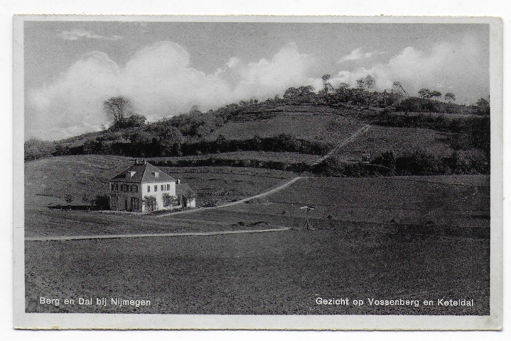 Berg en Dal bij Nijmegen Ansichtkaart uit 1934 ( B8169), Ophalen of Verzenden, 1920 tot 1940, Gelopen, Gelderland
