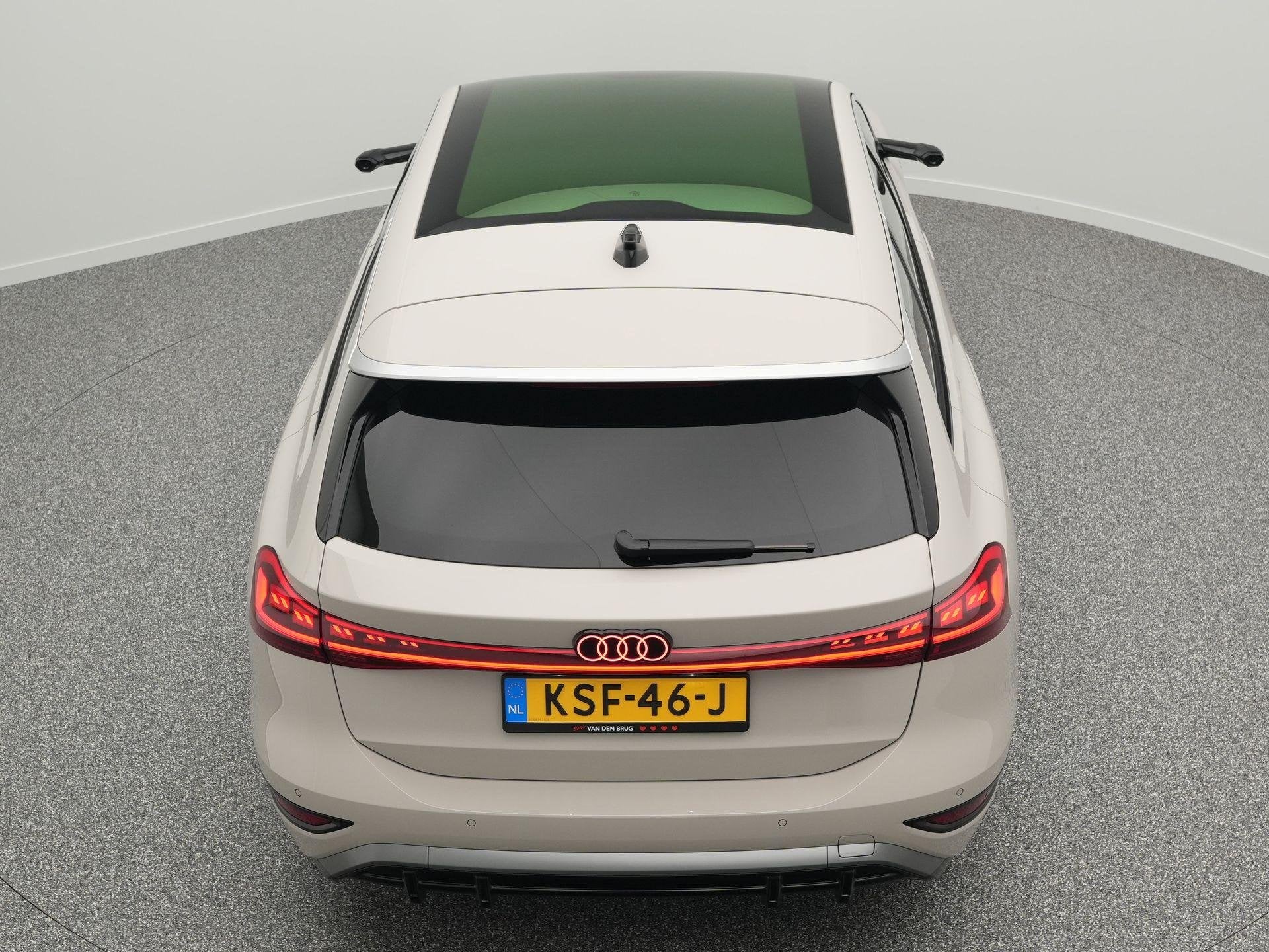 Foto 20 van Audi A6 Avant e-tron S edition 83 kWh 286pk | Luchtvering |
