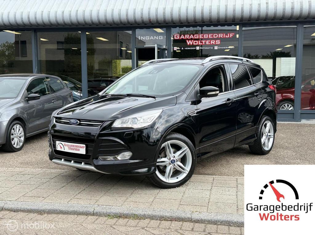 Ford Kuga 1.5 EcoBoost Titanium 150pk half leder vol opties, Zwart, 4 cilinders, Bi-Xenon koplampen, Leder en Stof