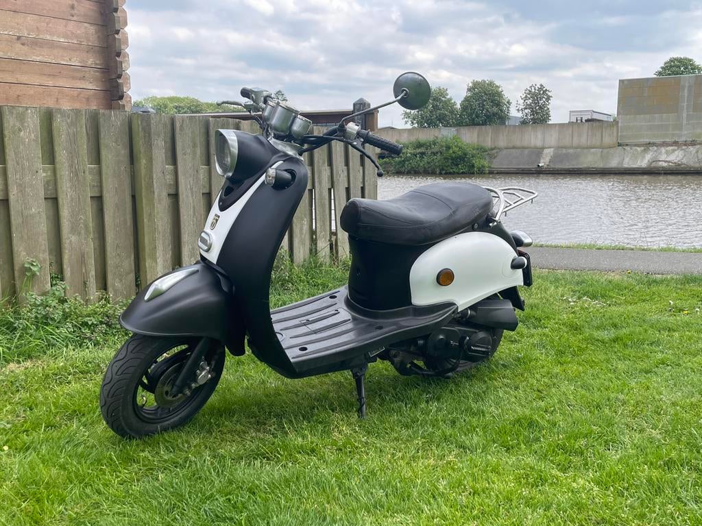 Btc old classic blauw plaat, Ophalen, Zo goed als nieuw, Benzine, Overige merken