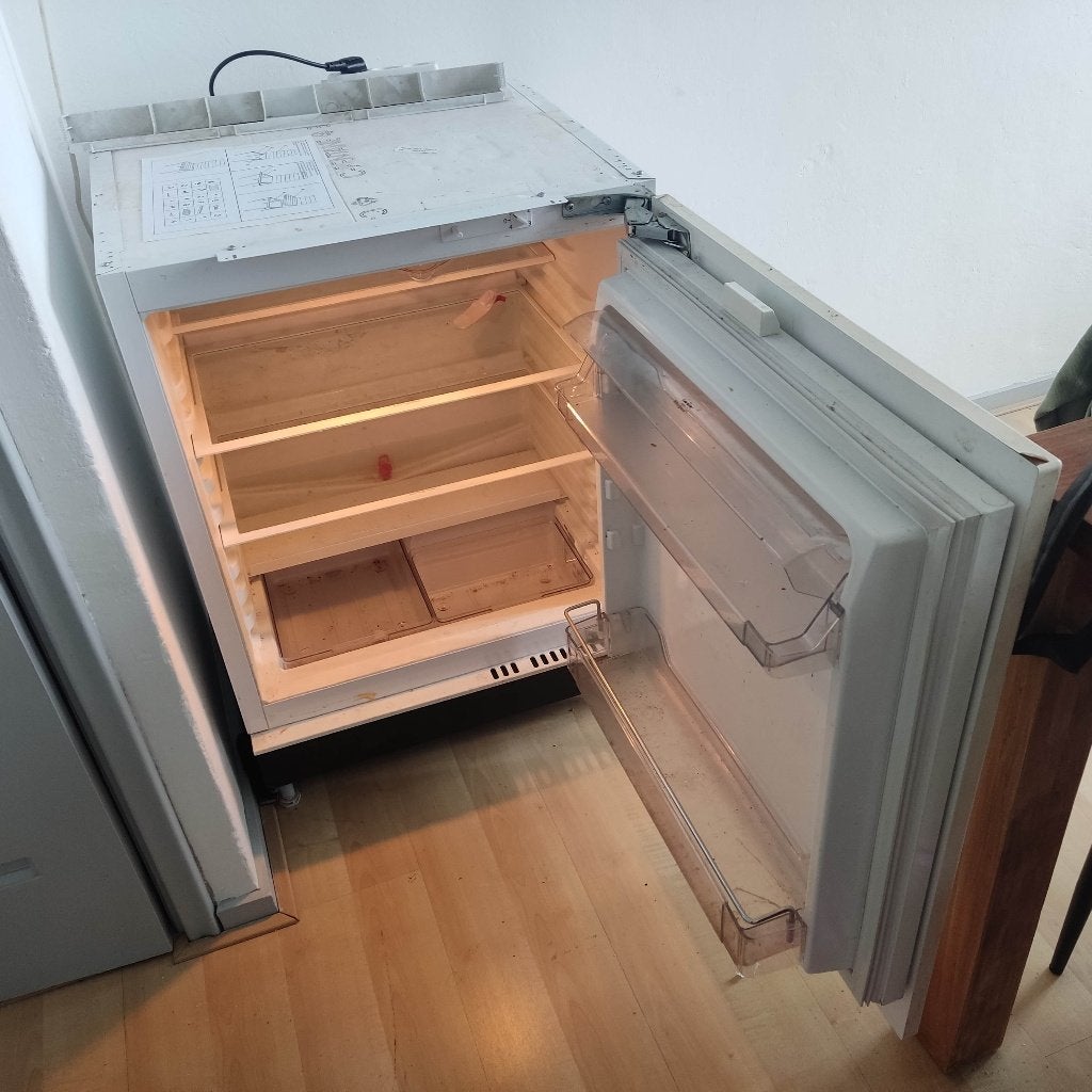 Inbouw koelkast, Ophalen, Minder dan 85 cm, Minder dan 75 liter, 45 tot 60 cm