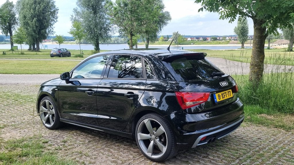 Audi A1 1.4 Tfsi 90KW SB S-tronic 2014 Zwart, Auto's, Euro 5, A1, Zwart, 4 cilinders