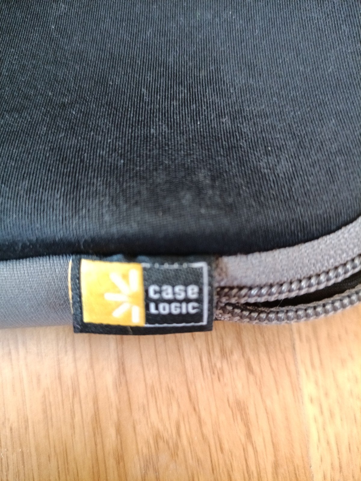 Case Logic laptophoes - Zwart, Computers en Software, Ophalen of Verzenden