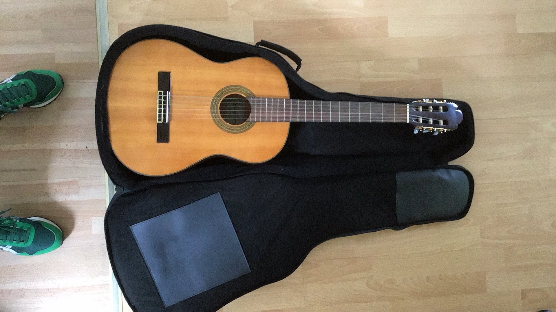 Gitaar Salvador Cortez met toebehoren, Muziek en Instrumenten, Ophalen of Verzenden, Zo goed als nieuw, Klassieke of Spaanse gitaar