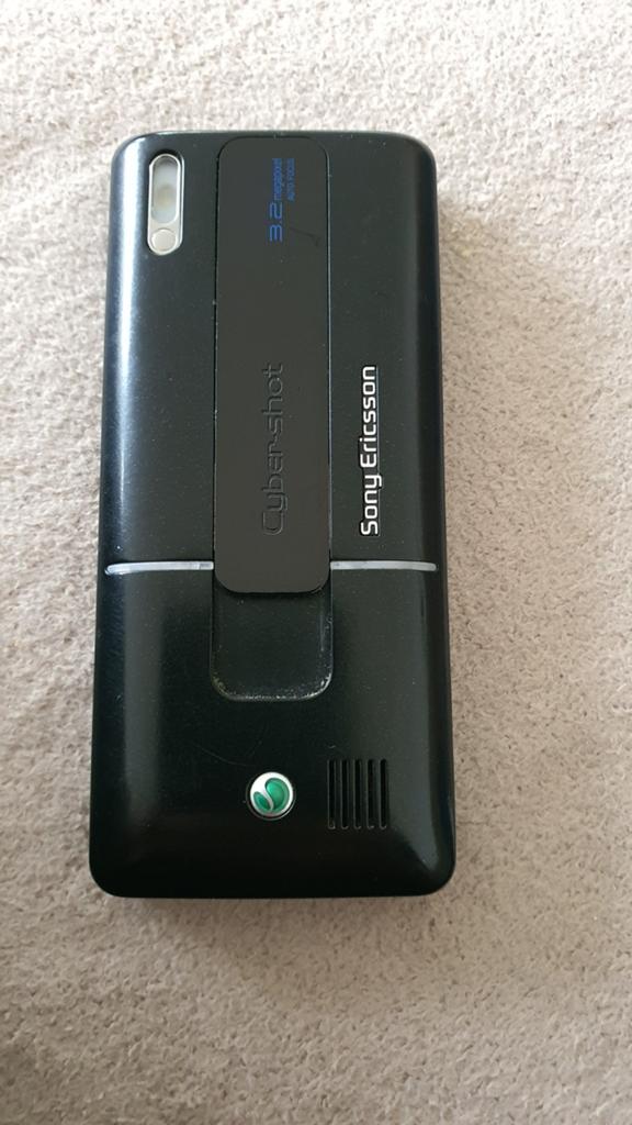 Sony Ericsson mobiel retro izgs, Telecommunicatie, Mobiele telefoons | Nokia, Ophalen of Verzenden, Zwart