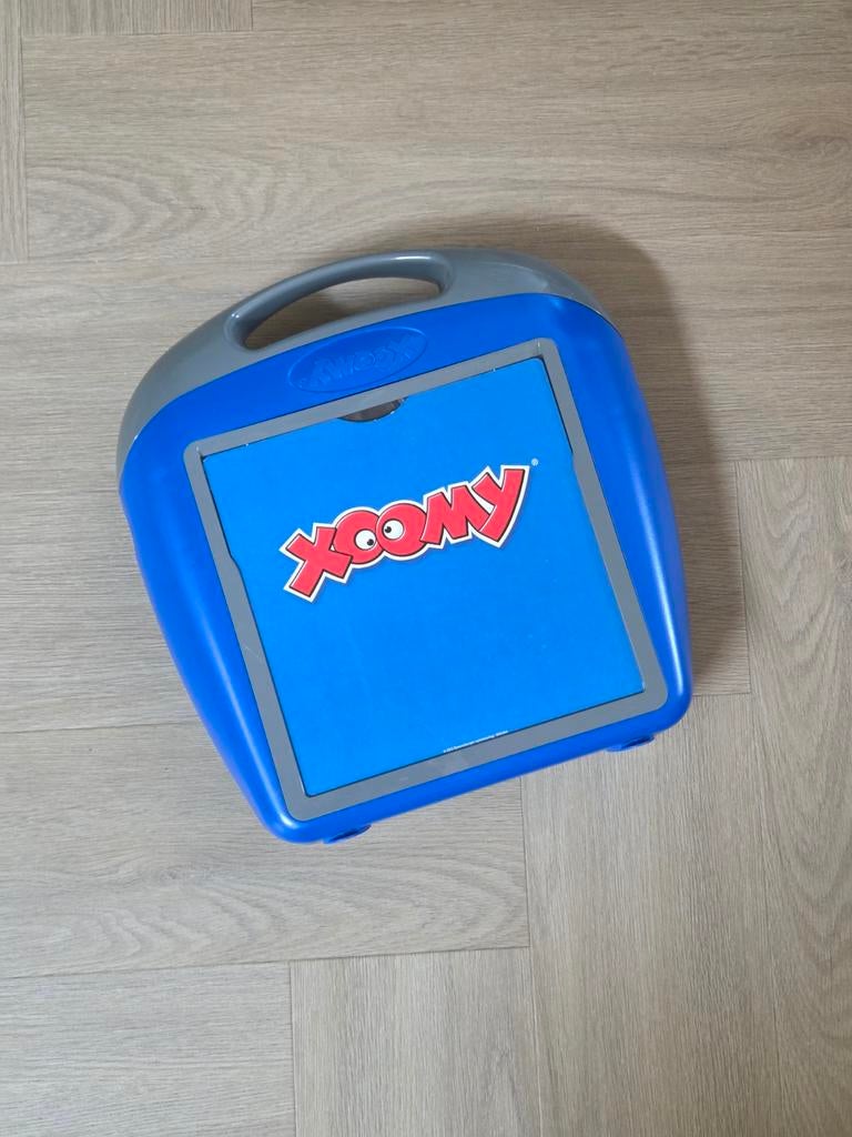 Xoomy tekentafel met projector en tekenvellen, Ophalen of Verzenden, Gebruikt, Knutselen, Met licht