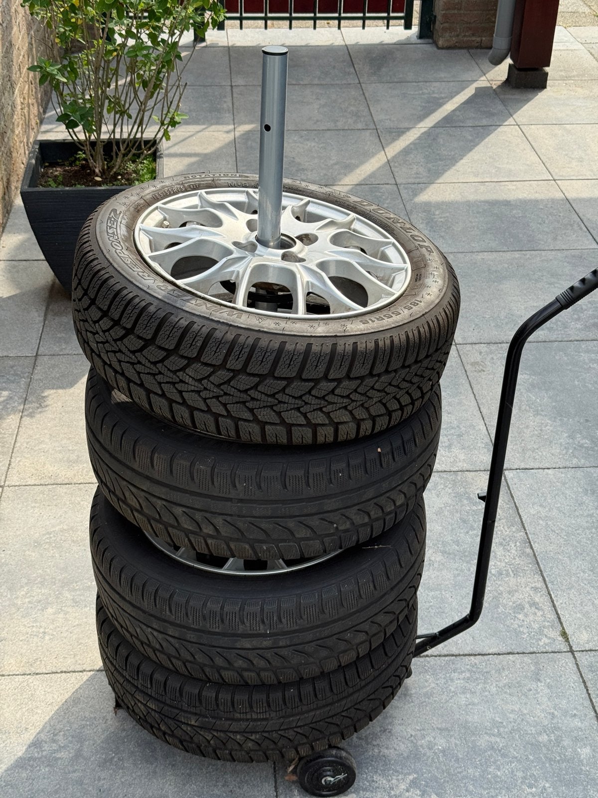 Dunlop Winter 185/55R15 winterbanden met velgen, Ophalen, Gebruikt, 15 inch, Banden en Velgen