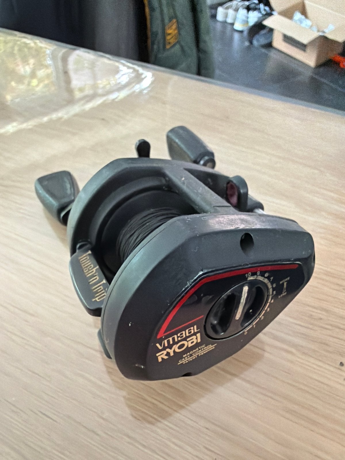 Vintage Ryobi V-Mag 3 Baitcaster Reel, Watersport en Boten, Ophalen of Verzenden, Gebruikt, Molen