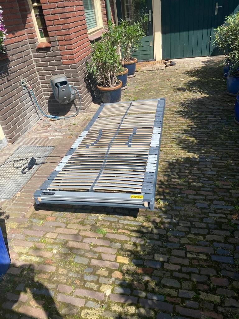 GRATIS: eenpersoons elektrisch verstelbare lattenbodem, Ophalen, 90 cm, Eenpersoons, 200 cm