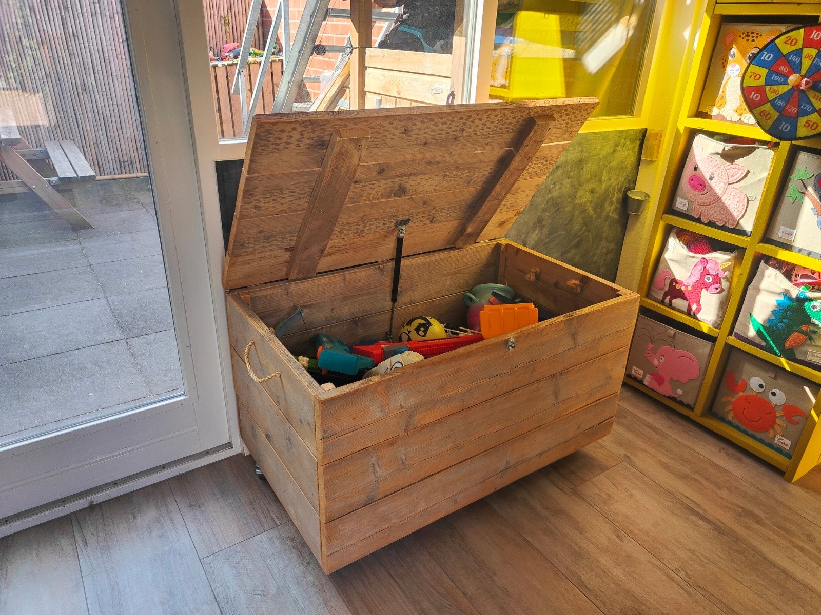 steigerhouten opbergkist op wielen, Ophalen, 50 – 75, Gebruikt, 100 tot 150 cm