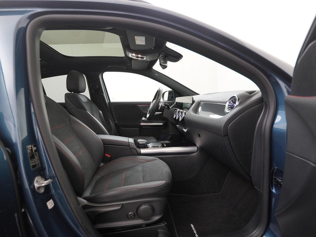 Mercedes-Benz GLA-klasse 250e AMG Night | Panoramadak | Came, Auto's, Mercedes-Benz, 12 maanden, 77 km/l, Gebruikt, Blauw