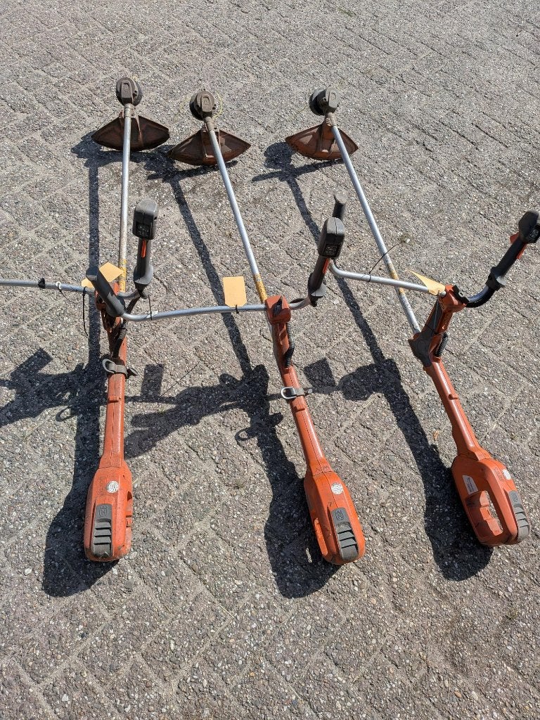 accu bosmaaier, Gebruikt, Accu, Ophalen of Verzenden, 10 tot 30 cm