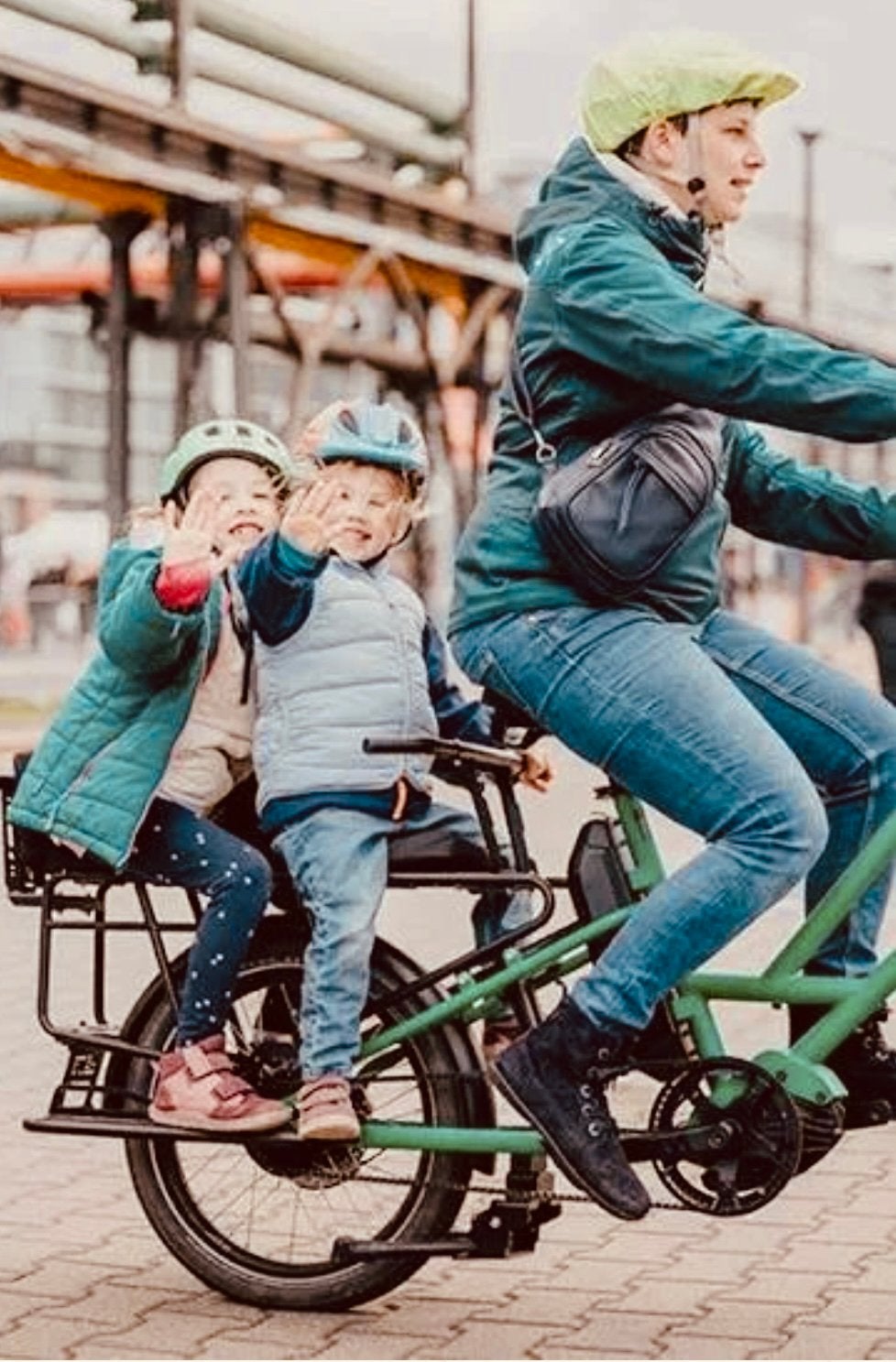 Veloe Multilungo Bosch cargo line gates belt met family pack, Fietsen en Brommers, Fietsen | Bakfietsen, Overige merken, Huif