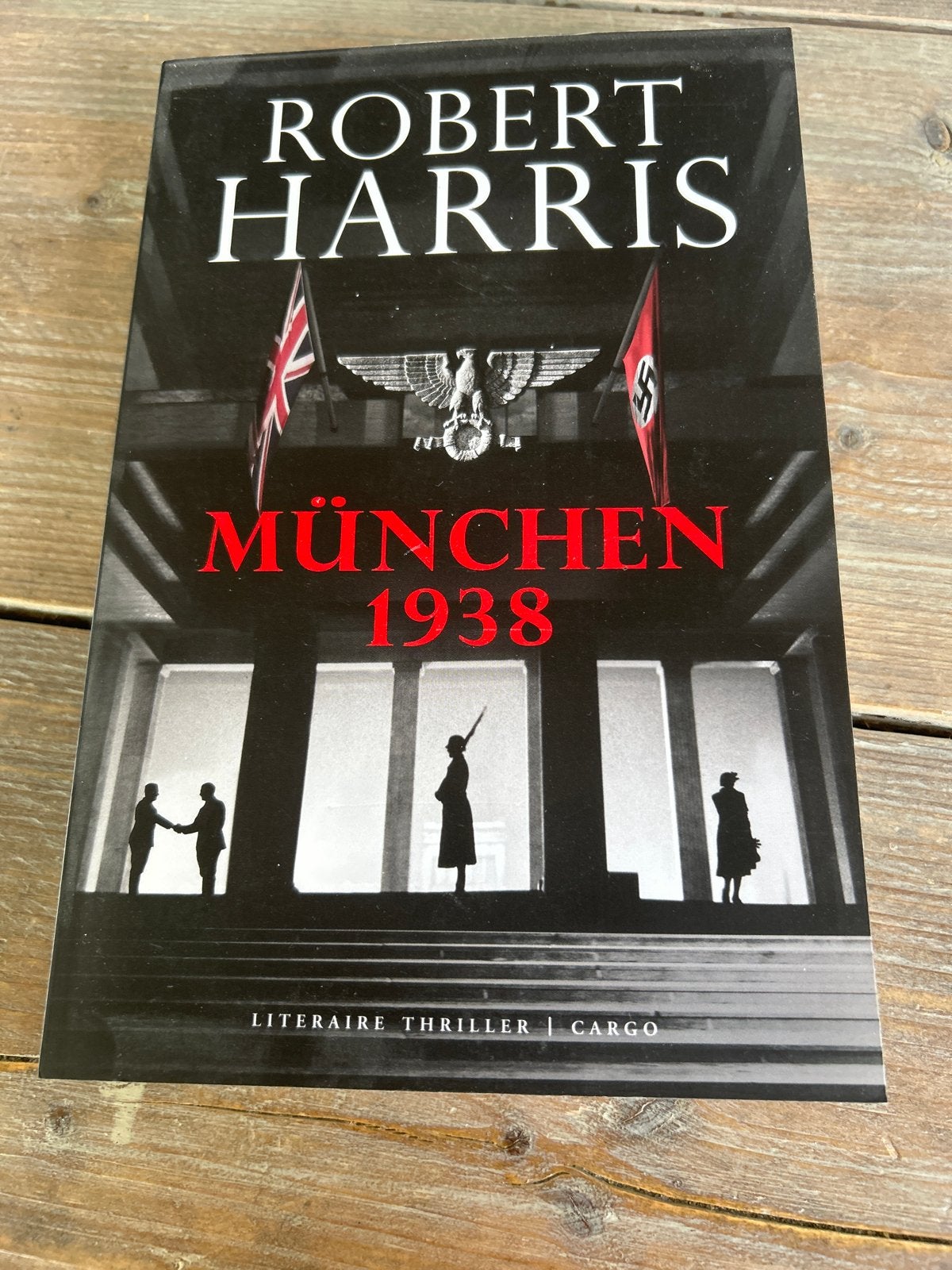 München 1938 - Robert Harris (Literaire thriller), Ophalen of Verzenden, Zo goed als nieuw, Europa overig