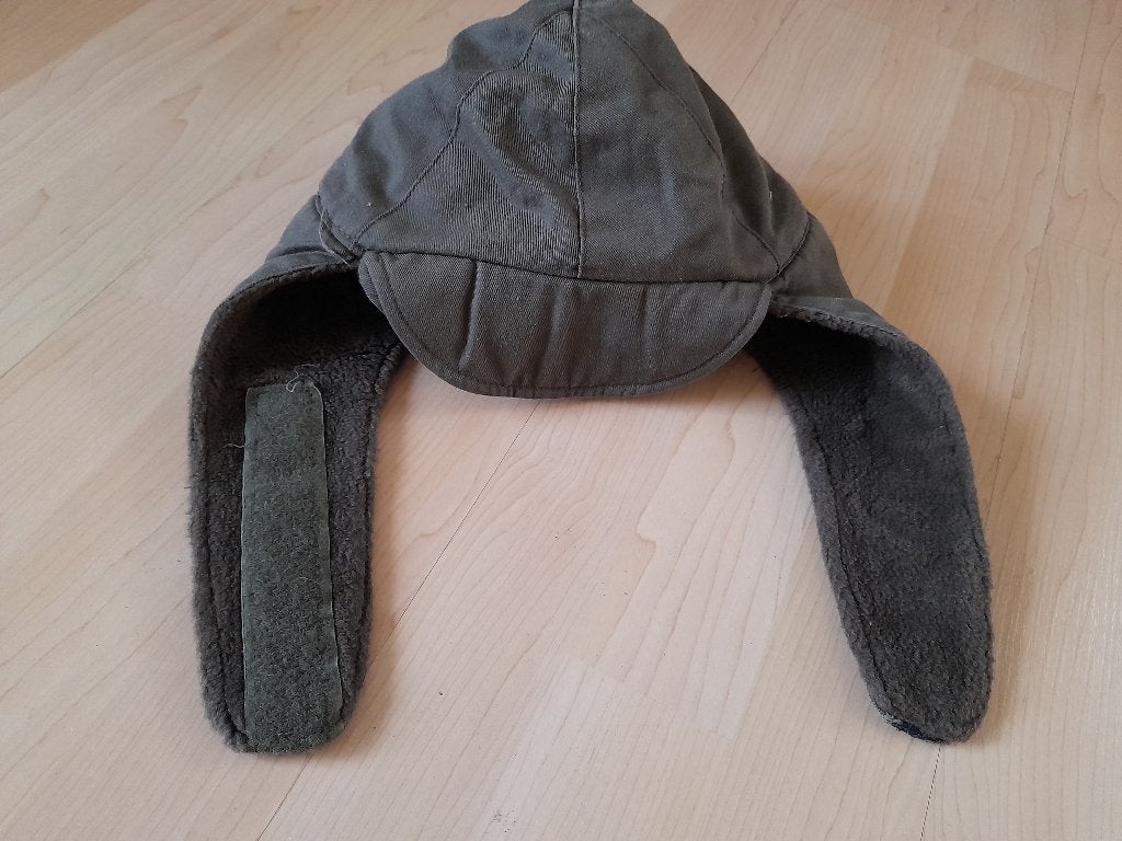 GROENE SEYNTEX MUTS MET OORFLAPPEN MAAT 59, Ophalen of Verzenden, Zo goed als nieuw
