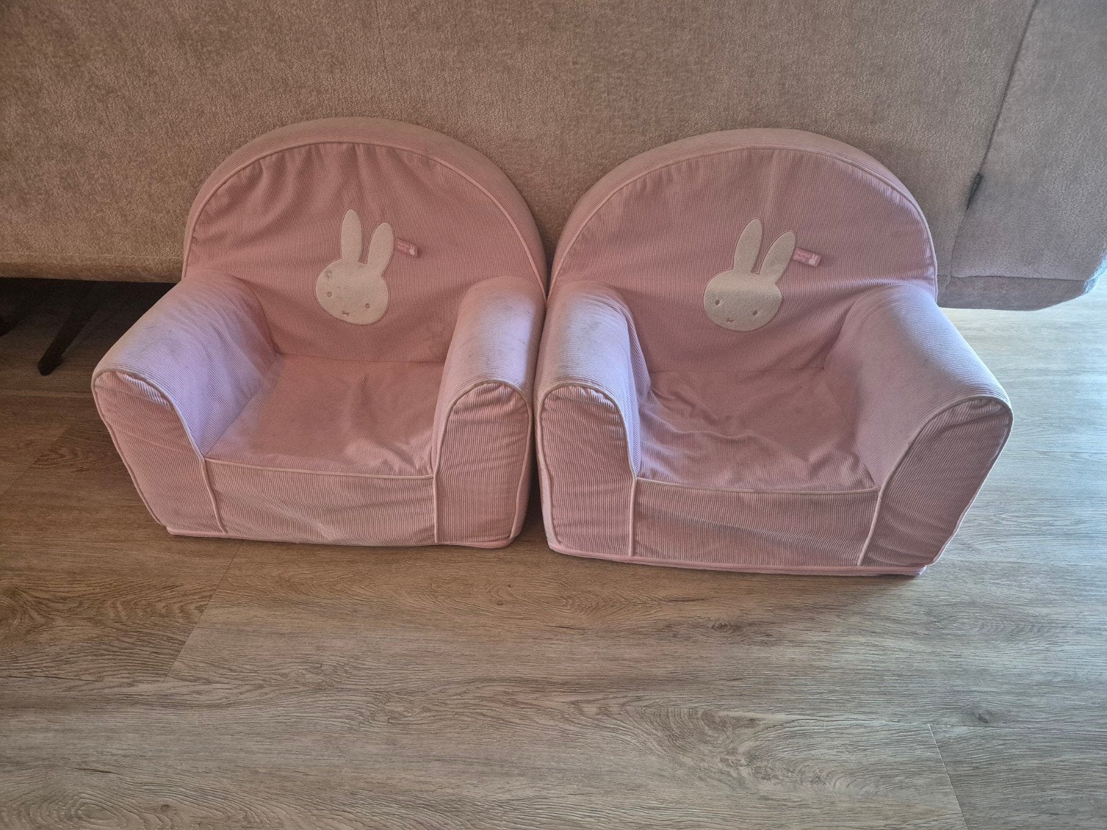 Roze Nijntje kinderstoeltjes (2 stuks), Ophalen, Gebruikt, Stoel