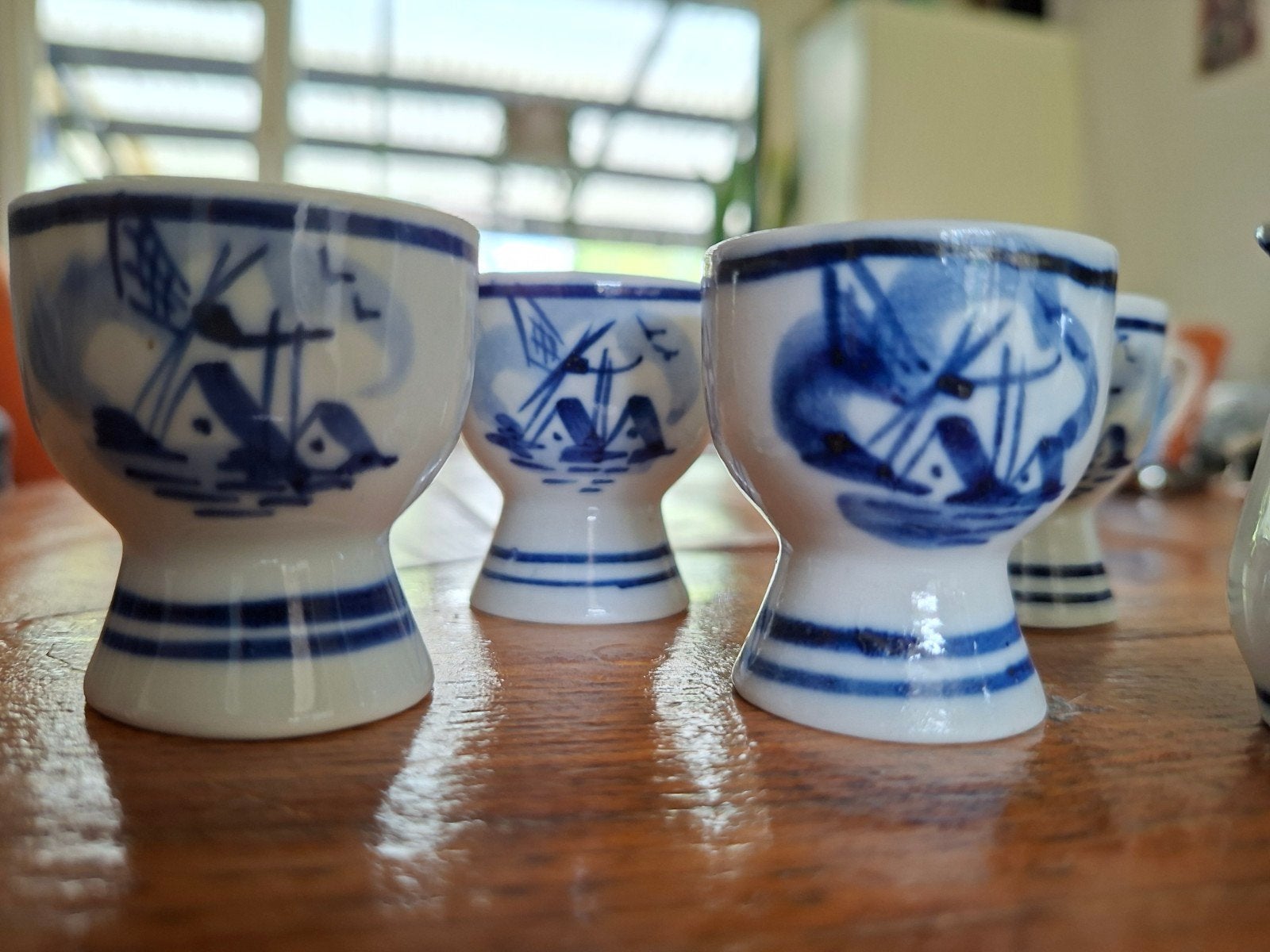 Set van 4 Delfts Blauwe eierdopjes en 1 melkkannetje, Antiek en Kunst, Ophalen of Verzenden