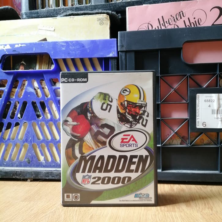 Madden (NFL) 2000 - PC Game