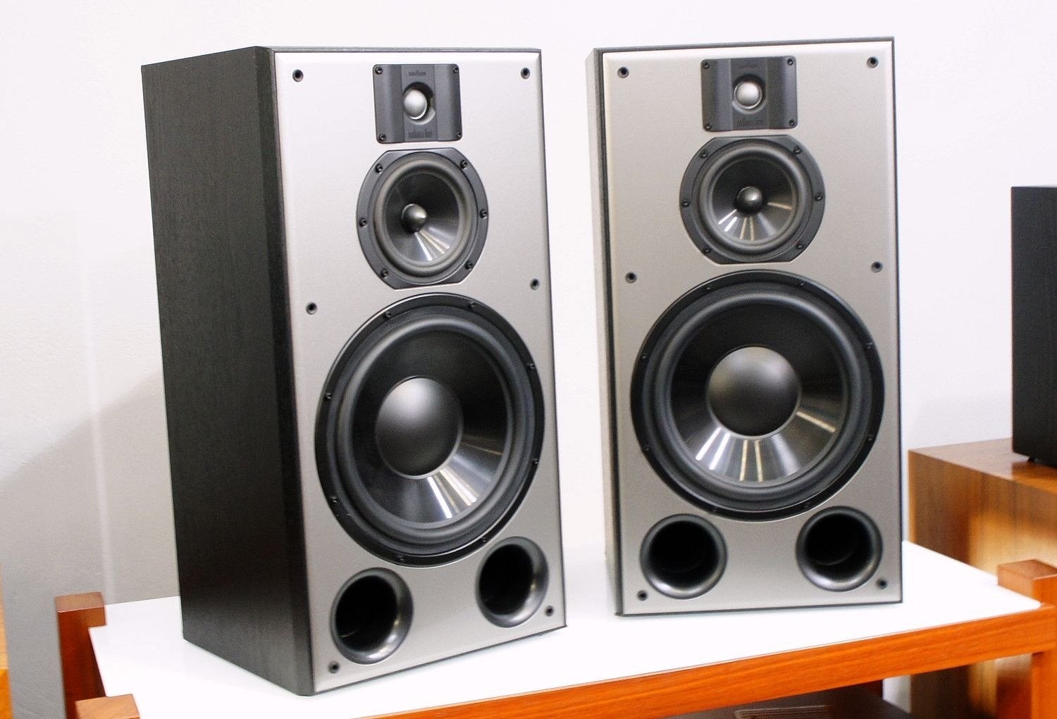 Indianaline DJ 310, 150 watt of meer, Vloerstaande luidspreker, Gebruikt, Magnat