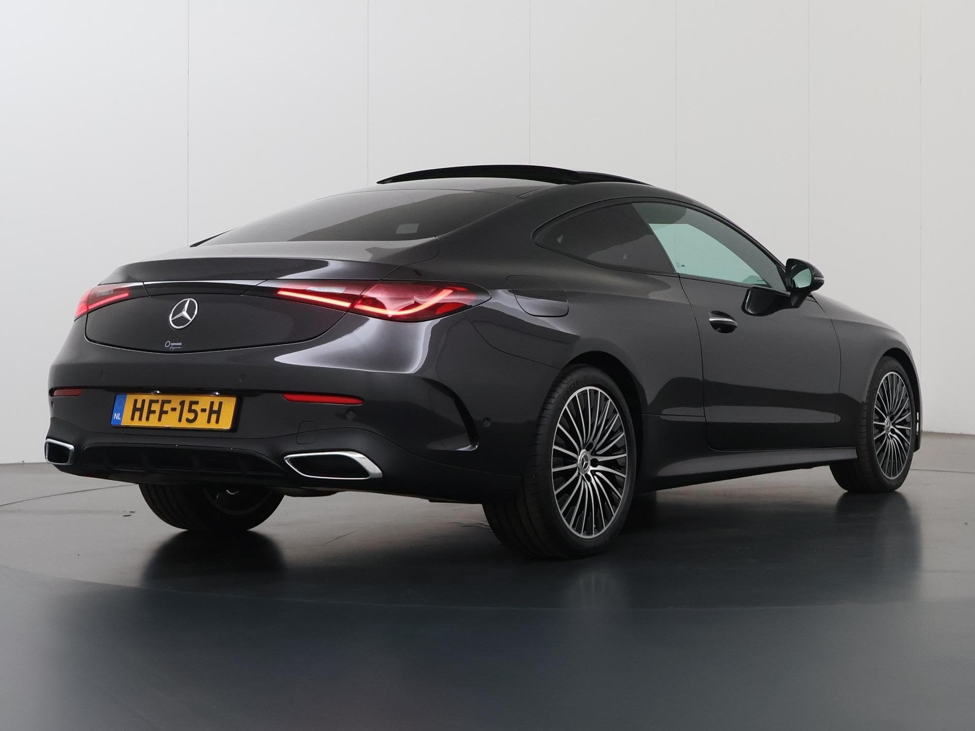 Mercedes-Benz CLE Coupé 200 AMG Line | Panoramadak | Night, Auto's, Mercedes-Benz, 4 cilinders, 4 stoelen, Origineel Nederlands