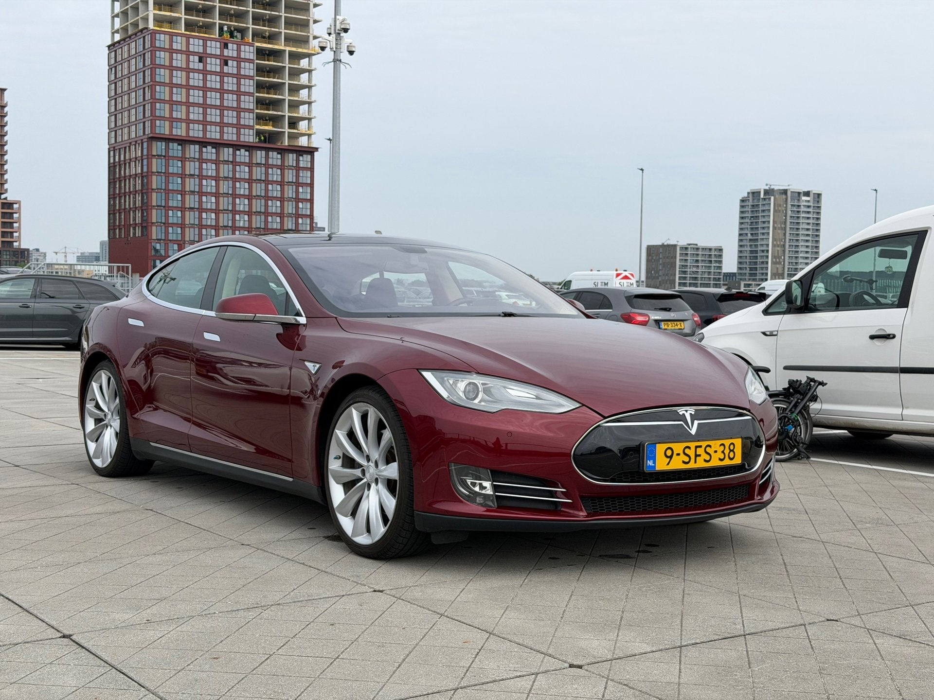 Tesla Model S P85 Performance Signature met Levenslang Free, Auto's, Tesla, Dealer onderhouden, Achterwielaandrijving, Gebruikt