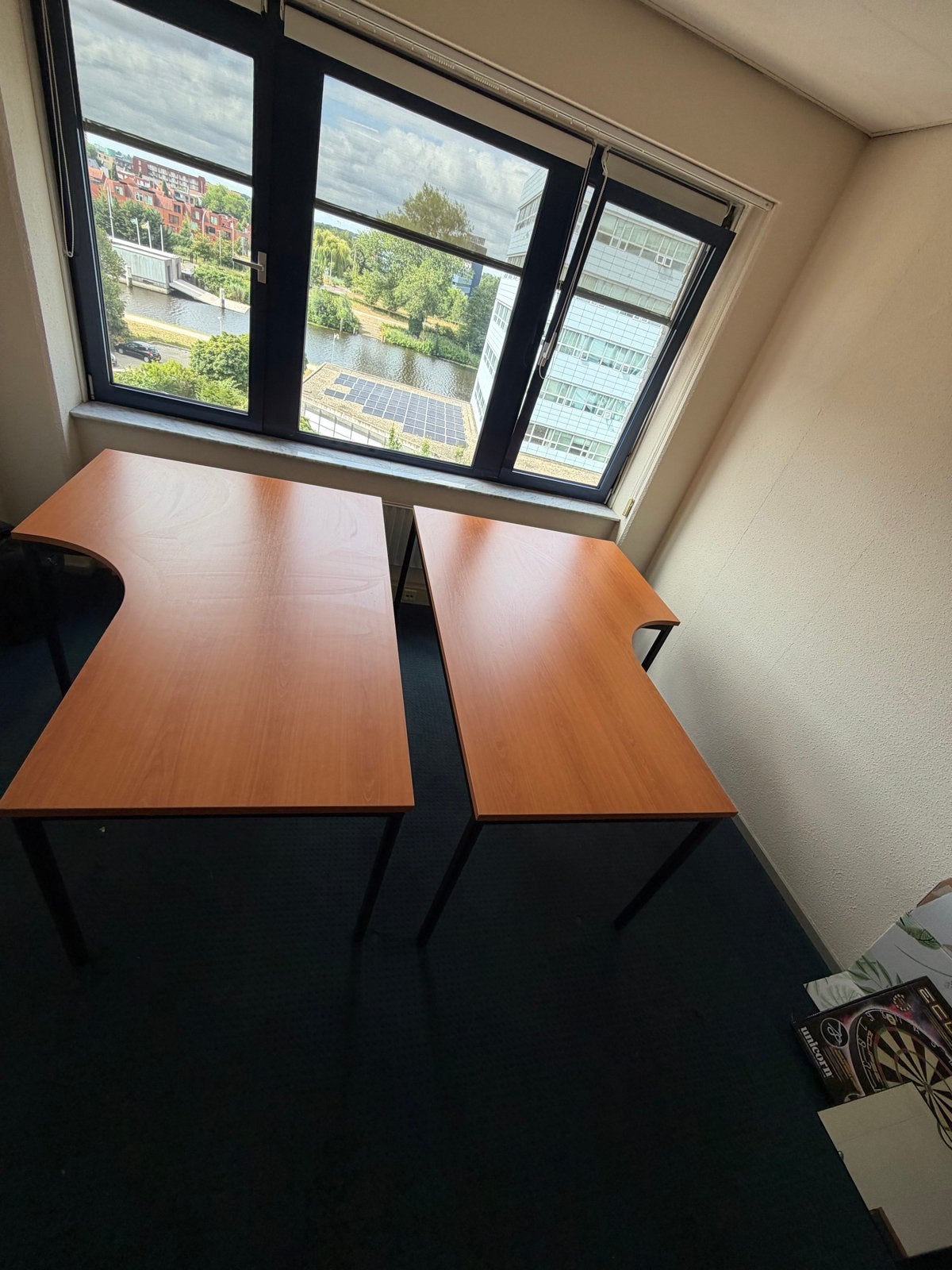 Degelijk professioneel hoekbureau voor kantoor/thuiswerkplek, Ophalen, Gebruikt, Hout, Hoekbureau