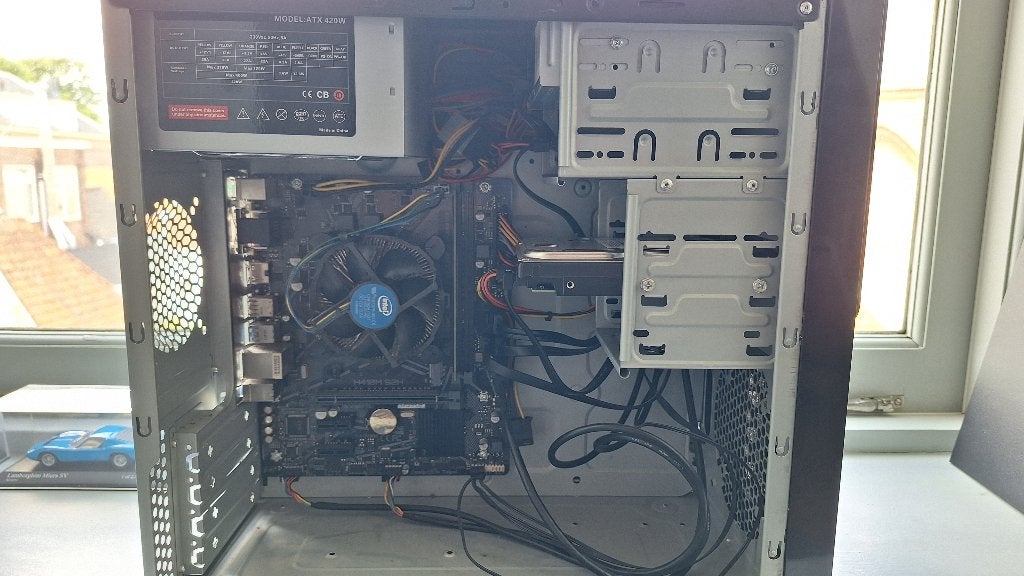 Custom PC | Windows 11, SSD, Intel i5 10e Generatie, 2 tot 3 Ghz, 8 GB, Zelf gebouwde pc, Ophalen of Verzenden