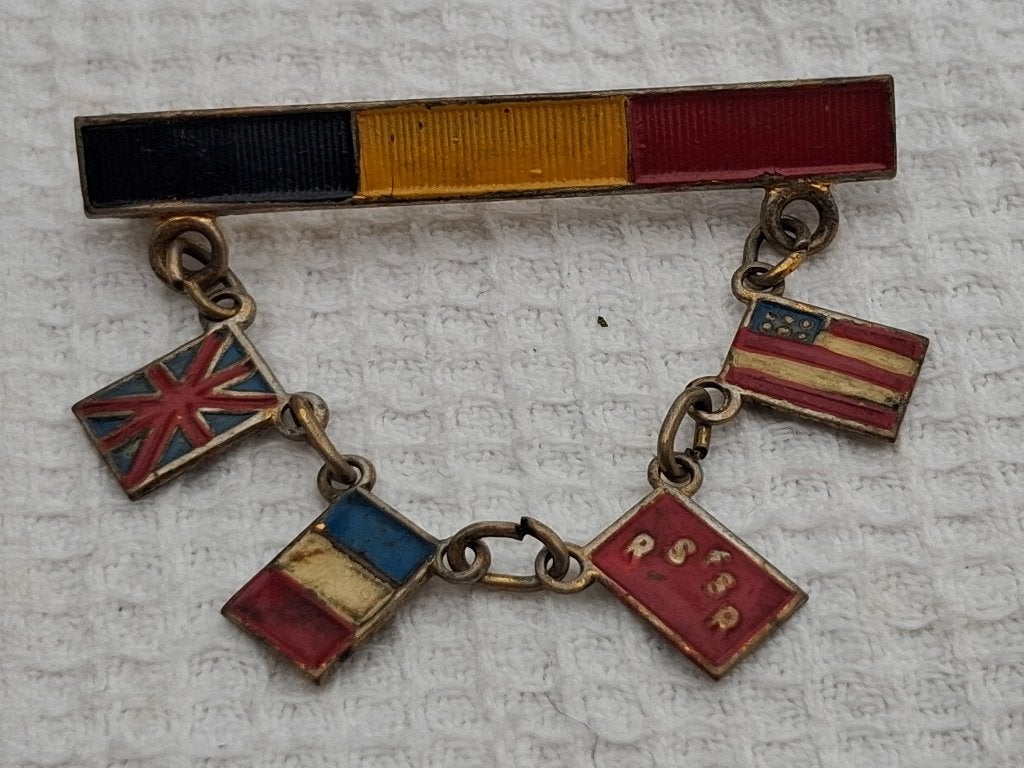 Liefdesbroche tweede wereldoorlog, Verzenden, Landmacht, Overige gebieden, Lintje, Medaille of Wings