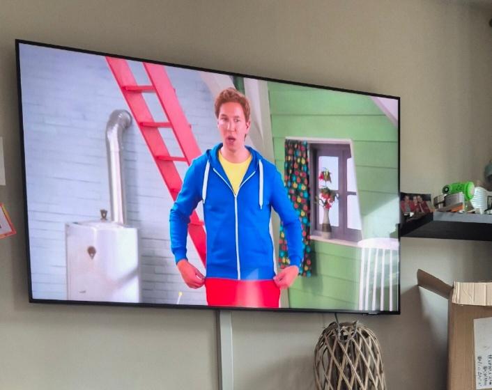 Televisie, Ophalen, QLED, 50 Hz, Zo goed als nieuw