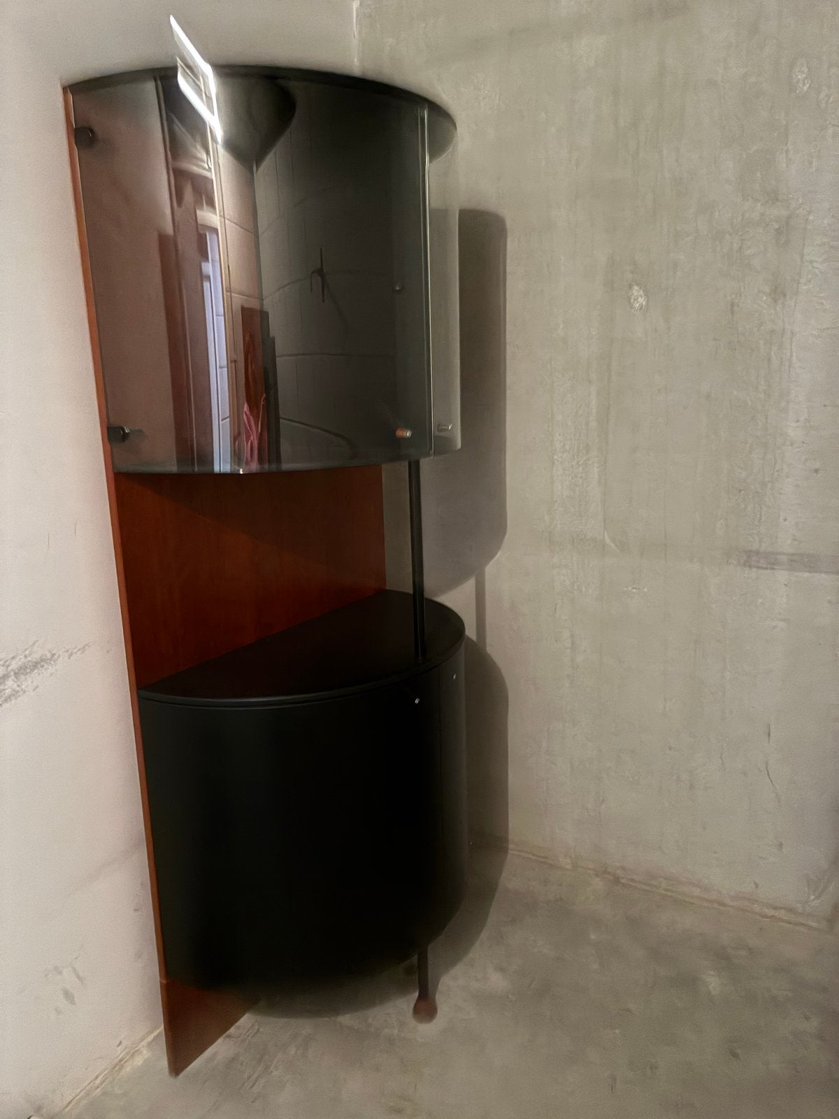 Stijlvolle vitrinekast - ophalen in Doetinchem, Huis en Inrichting, Ophalen, Zo goed als nieuw