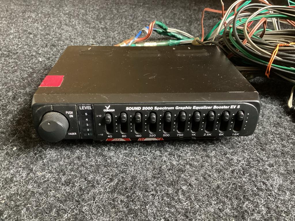 Condor Sound 2000 Spectrum Graphic Equalizer Booster EV 12V, Ophalen, Gebruikt