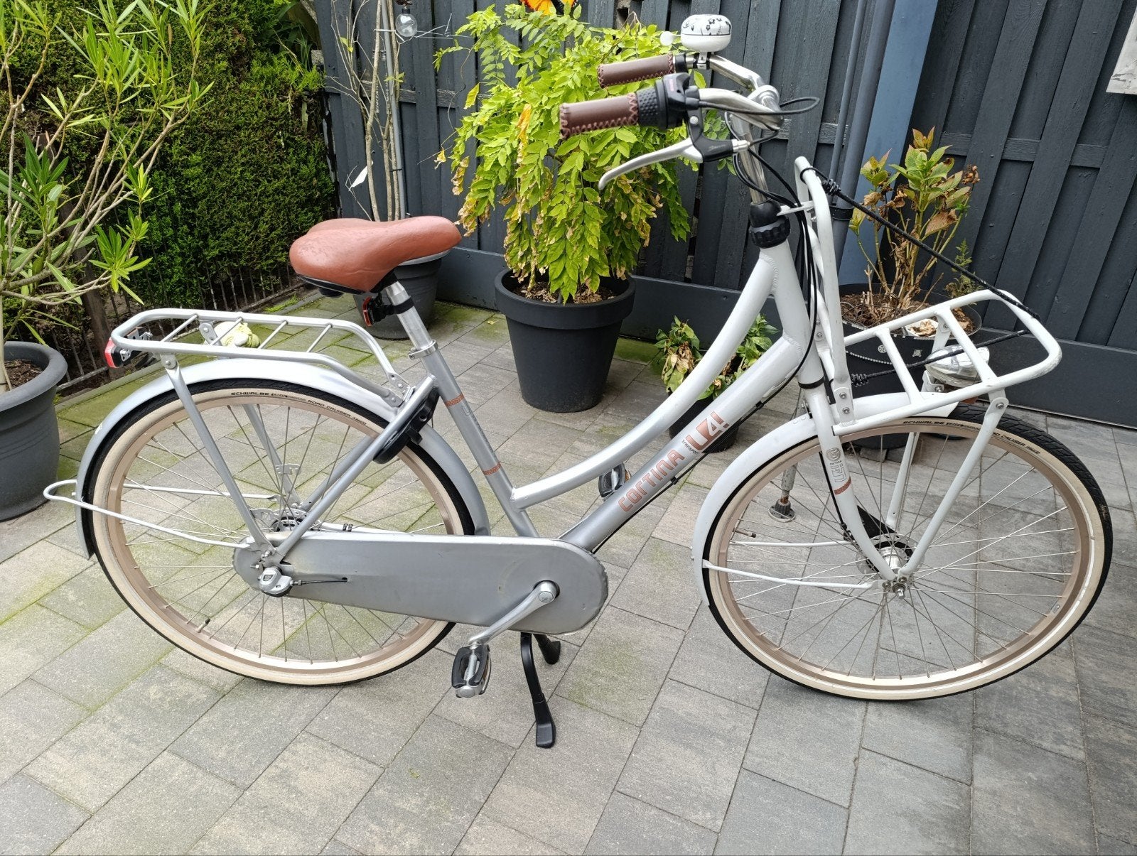 CORTINA U4 28 INCH 3 VERS ROLLERBREAKREM STUUR LOCKER IZGST, Fietsen en Brommers, Ophalen, Gebruikt, Cortina U4 transportfiets