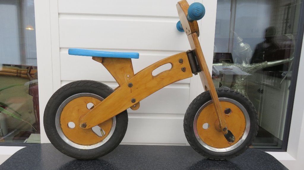 Veilige in hoogte verstelbare loopfiets op luchtbanden., Kinderen en Baby's, Speelgoed | Buiten | Voertuigen en Loopfietsen, Ophalen