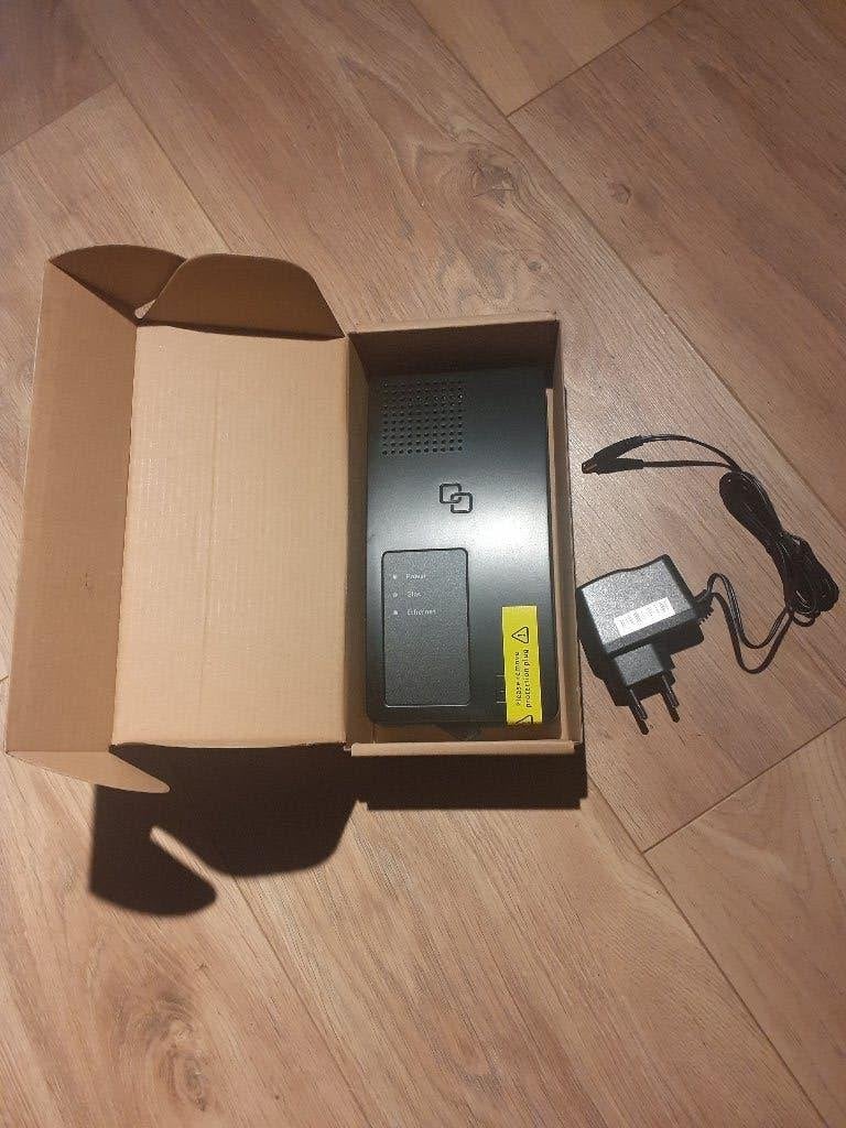 Genexis Element-TY01-P2110-EU-1, Ophalen, Nieuw, Router met modem, Genexis
