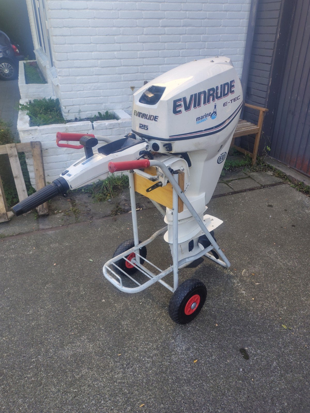 Evinrude E-TEC 25pk Langstaart Buitenboordmotor (2011), Ophalen, Gebruikt, Motor en Techniek, Zeilboot of Motorboot