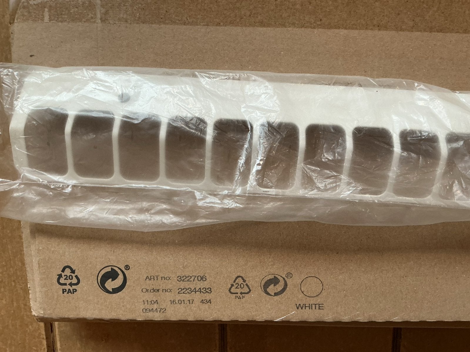 Veddinge keukenbovenkast afdekkingsplaten + ventilatiestrips, Wit, Nieuw, Minder dan 100 cm, 25 tot 50 cm